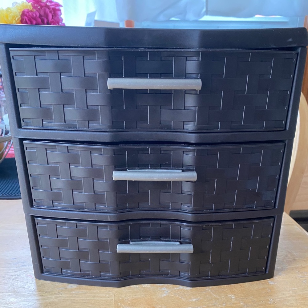 I am selling this brown multi organizer.
